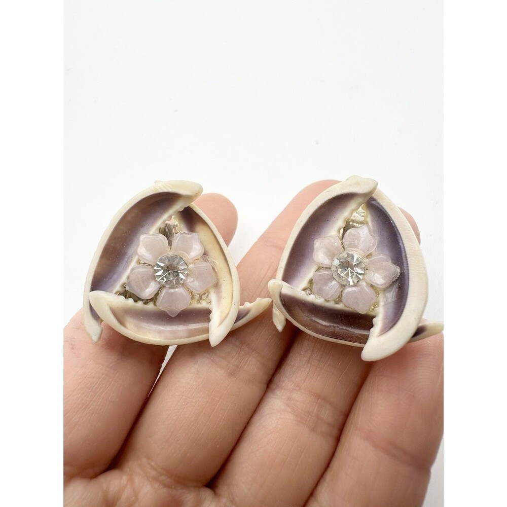 Vintage Sea Shell & Faux Pearl Earrings Clip On